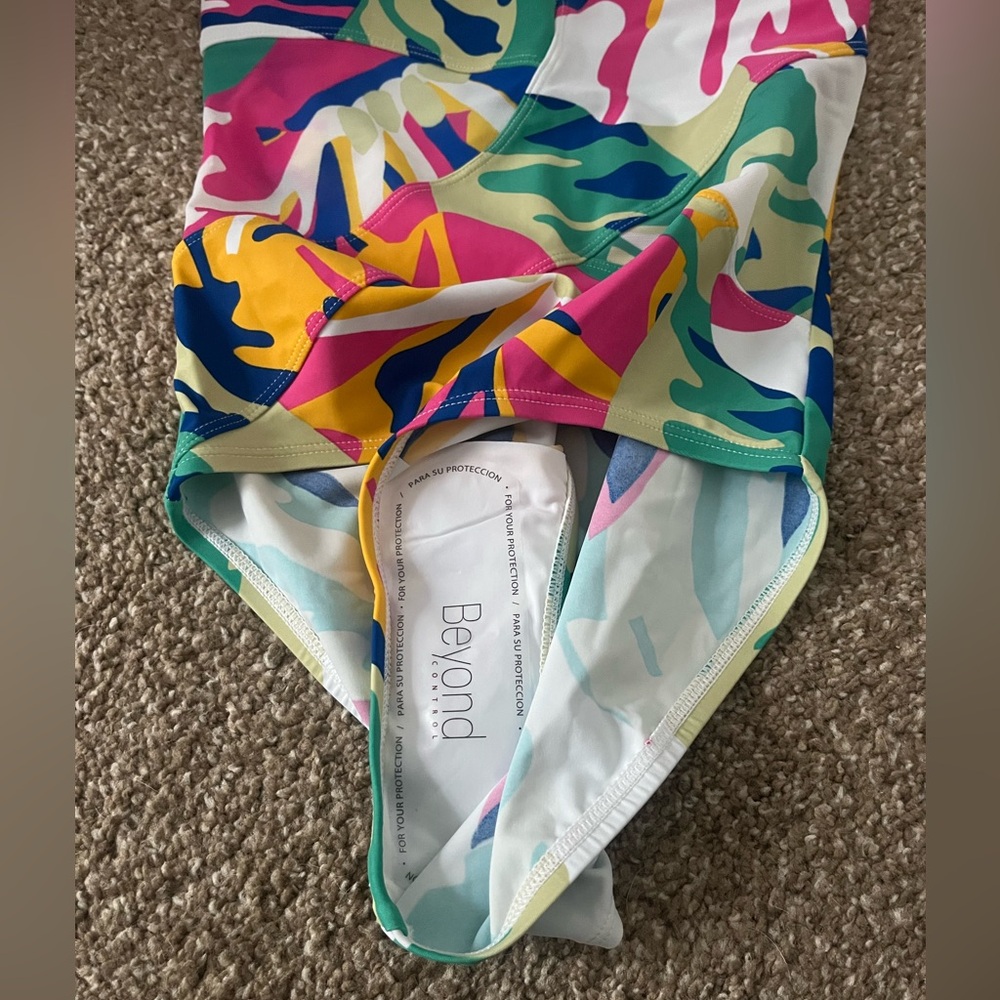 Multi Color One Piece - Picture 4 of 4